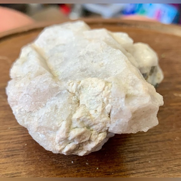 Quartz Rock with Muscovite 5oz - Picture 4 of 8